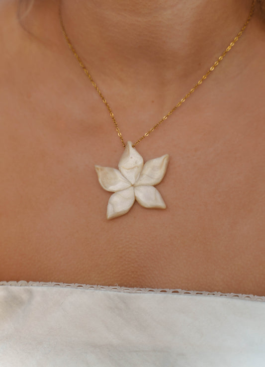 MAUD NECKLACE